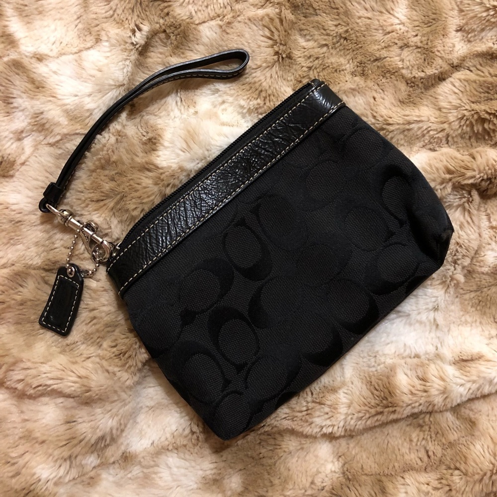 COACH | Black monogram wristlet